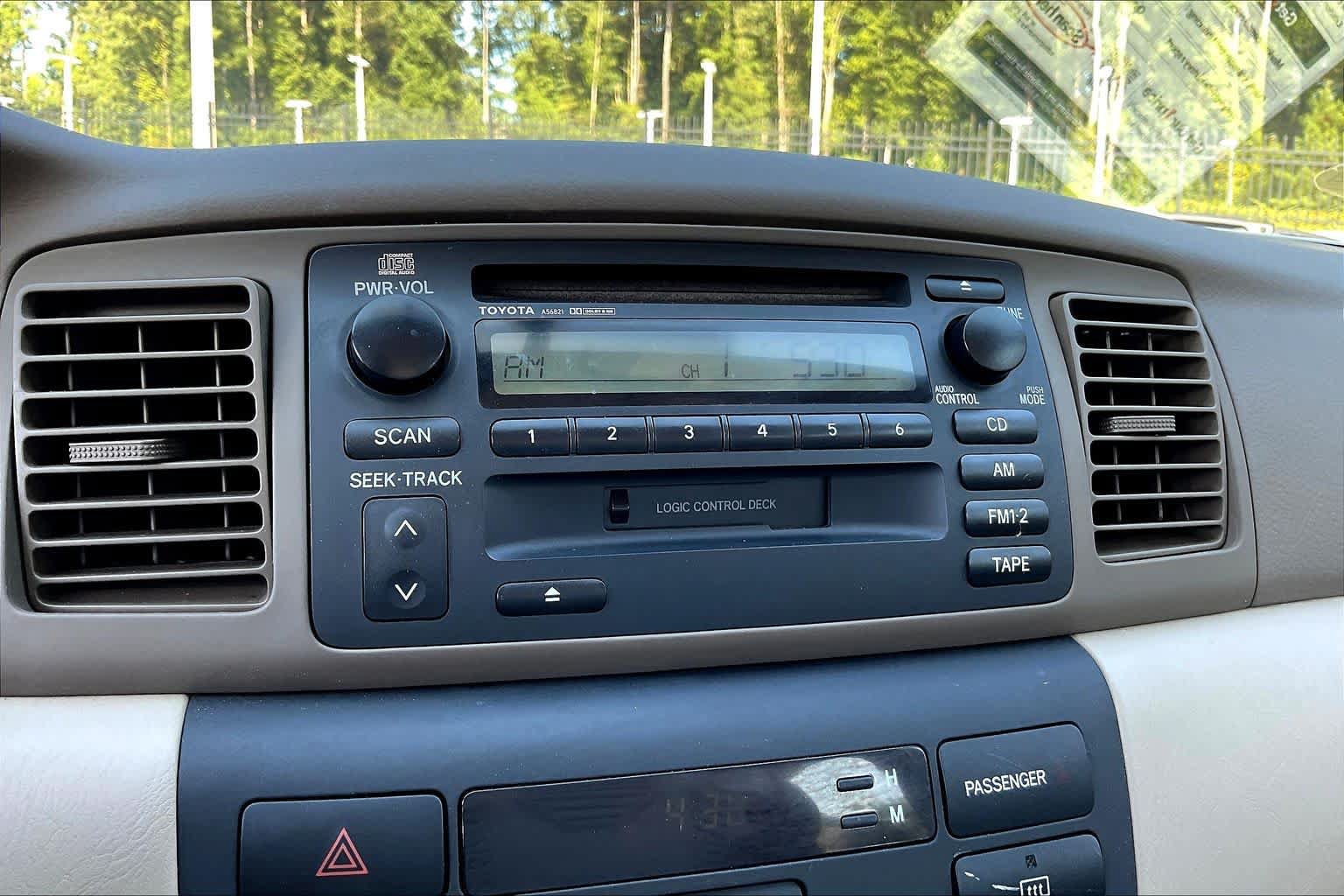 Used 2003 Toyota Corolla CE FWD image 29