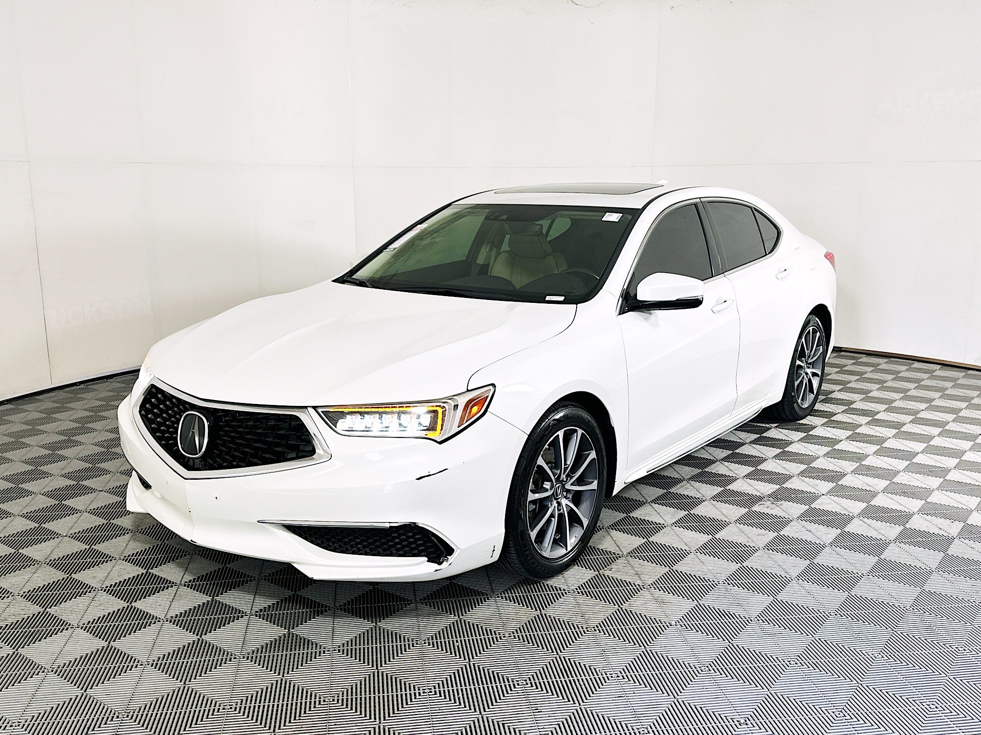 Used 2018 Acura TLX w/ Technology Package AWD/4WD image 7