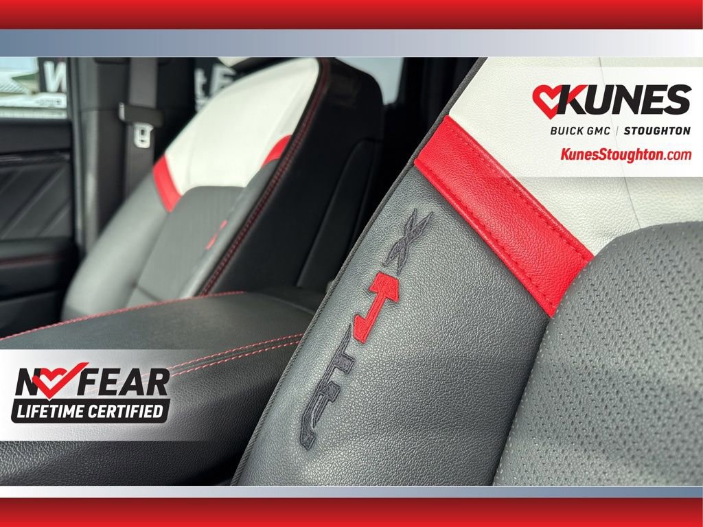 Used 2024 GMC Canyon AT4X image 23