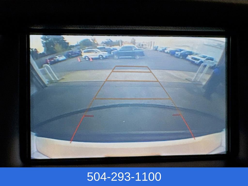 Used 2019 Chevrolet Suburban LT image 14