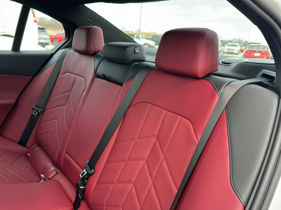 New 2026 BMW 550e xDrive image 16