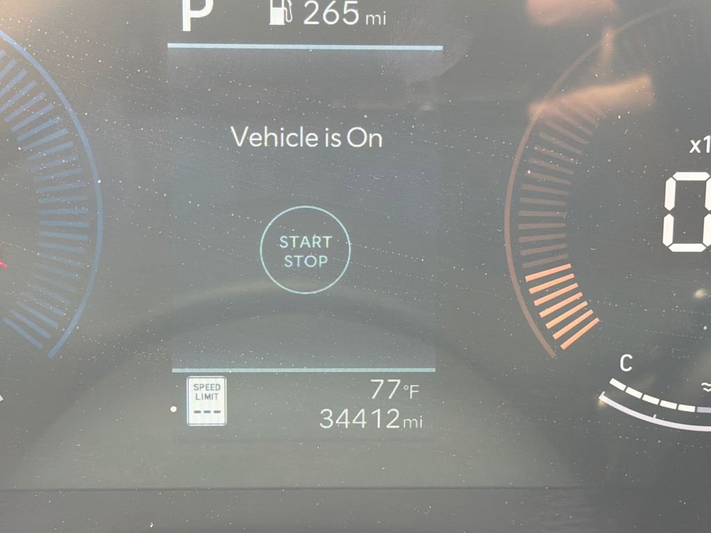 Used 2025 Hyundai Sonata SEL FWD image 27