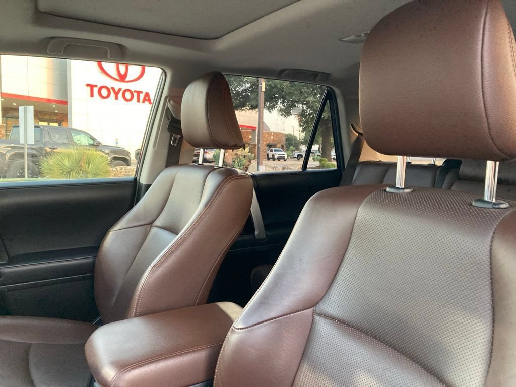Used 2024 Toyota 4Runner Limited RWD image 10