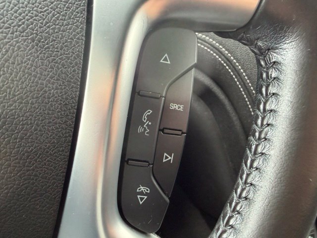 Used 2017 Chevrolet Traverse LT FWD image 35