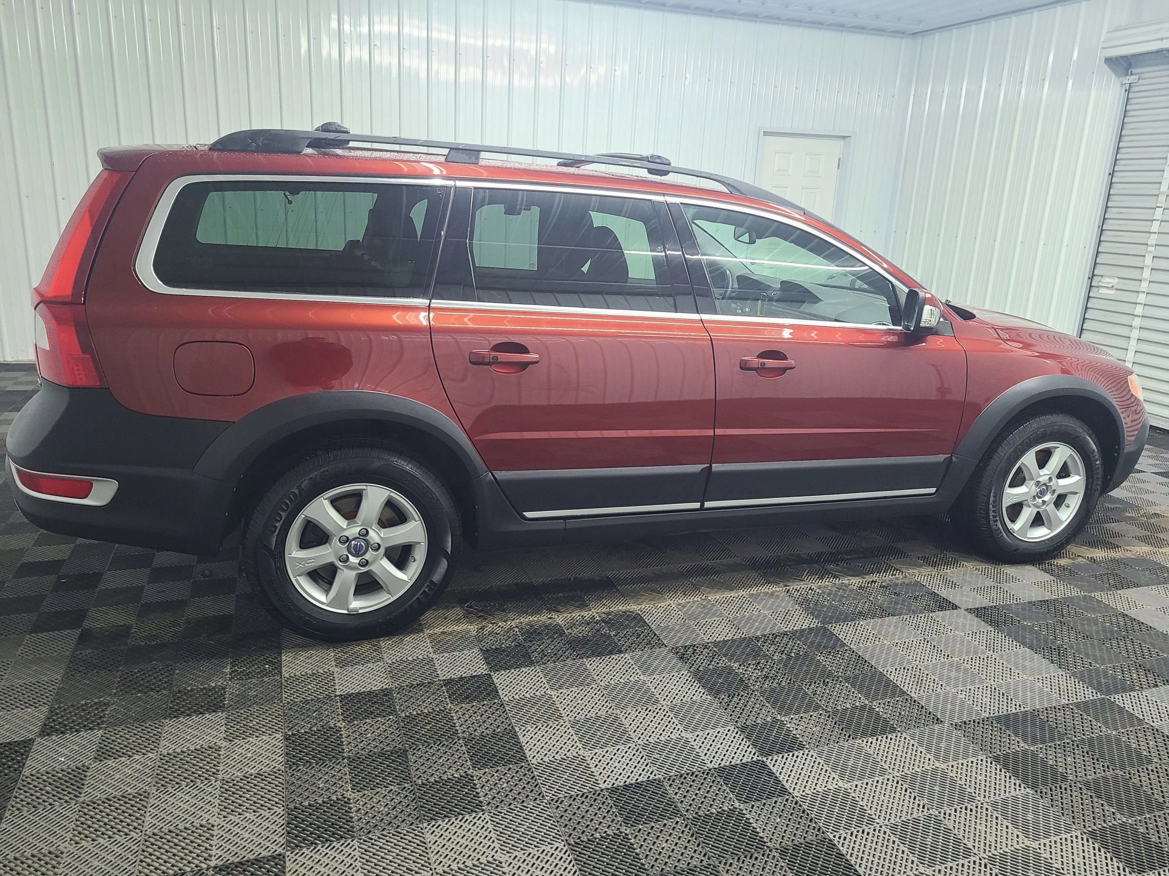 Used 2013 Volvo XC70 3.2 image 12