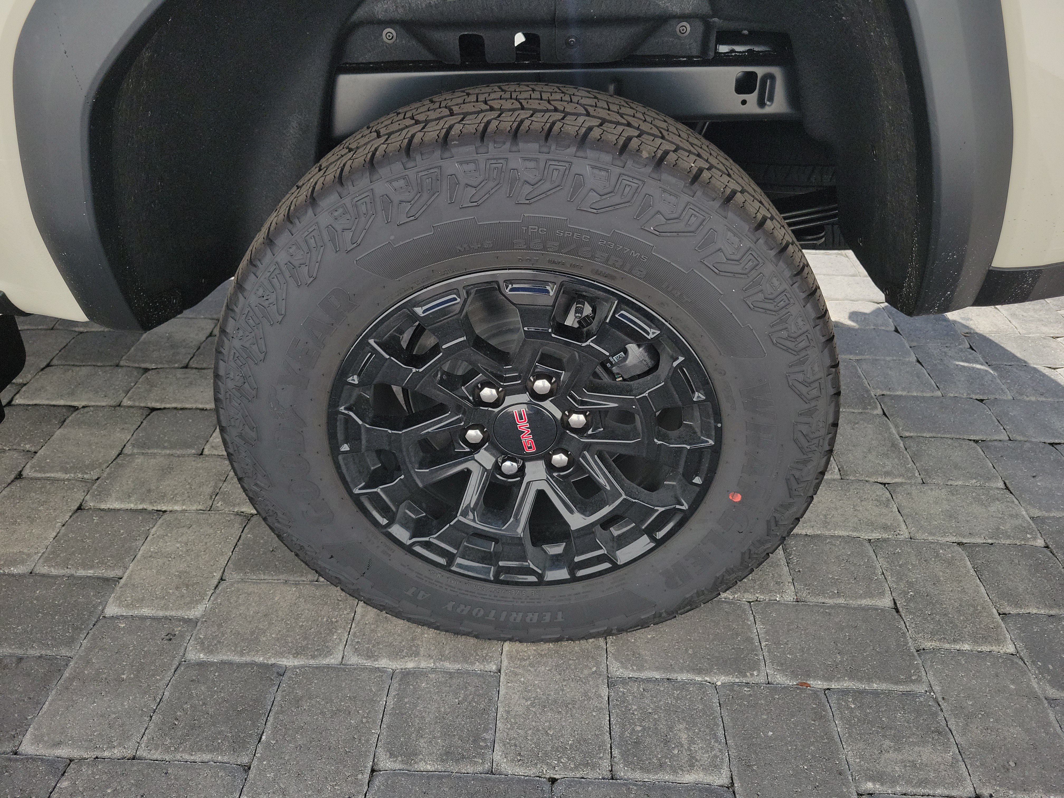 New 2026 GMC Canyon Elevation w/ Convenience Package RWD image 10