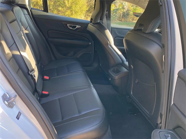 Used 2020 Volvo S60 T5 Momentum w/ Protection Package Premier image 30