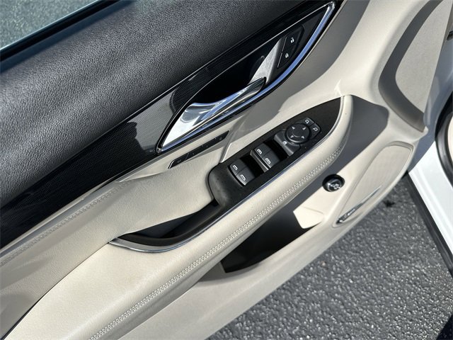 Used 2021 Buick Envision Essence w/ Technology Package I image 15