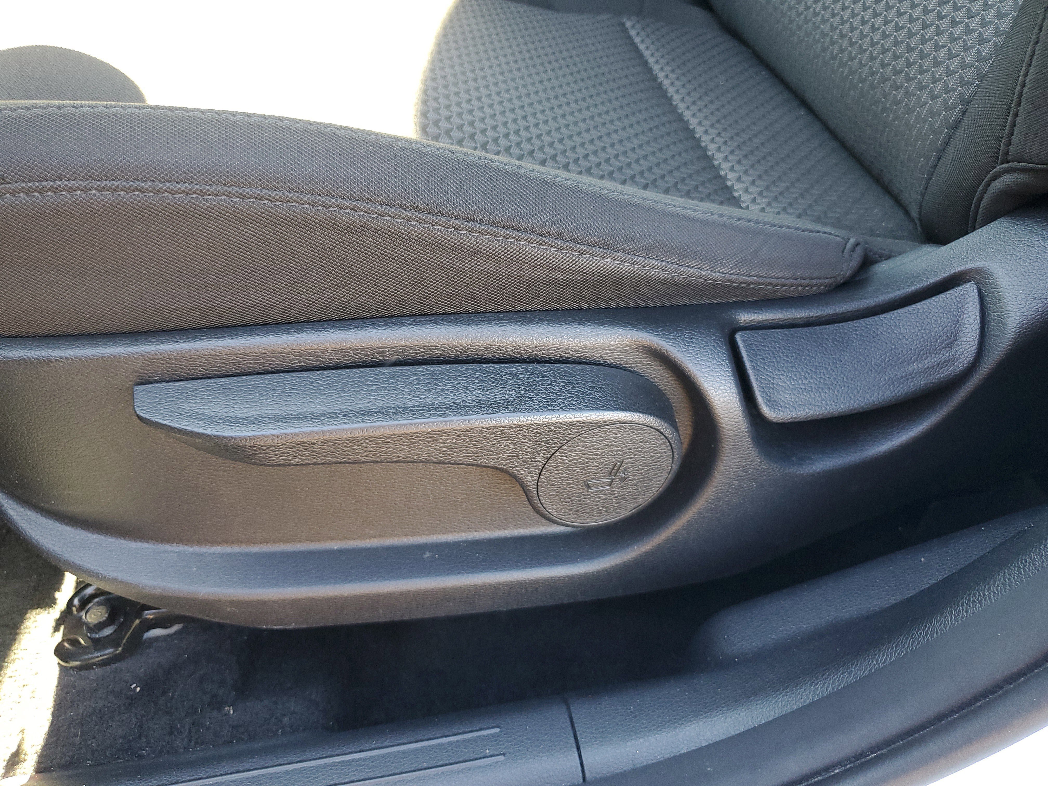 Used 2023 Kia Sportage LX image 18