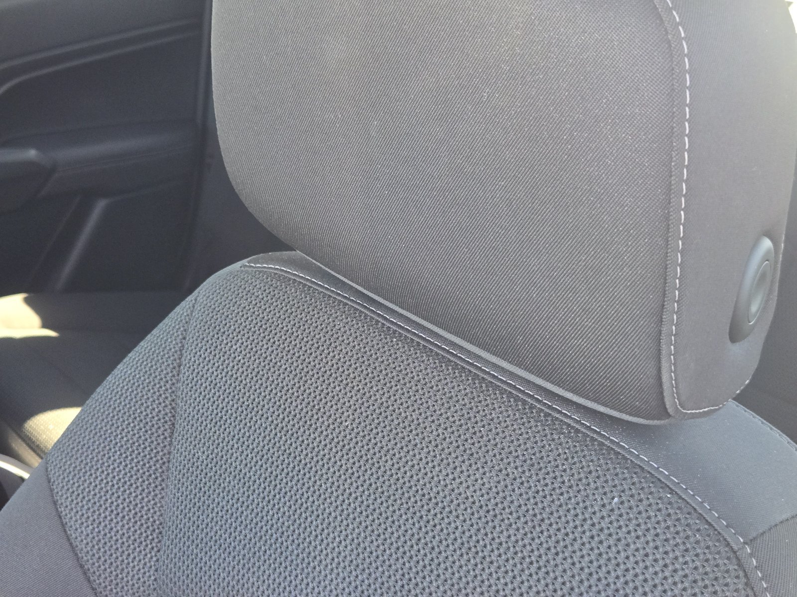 Used 2024 GMC Canyon Elevation w/ Convenience Package RWD image 18