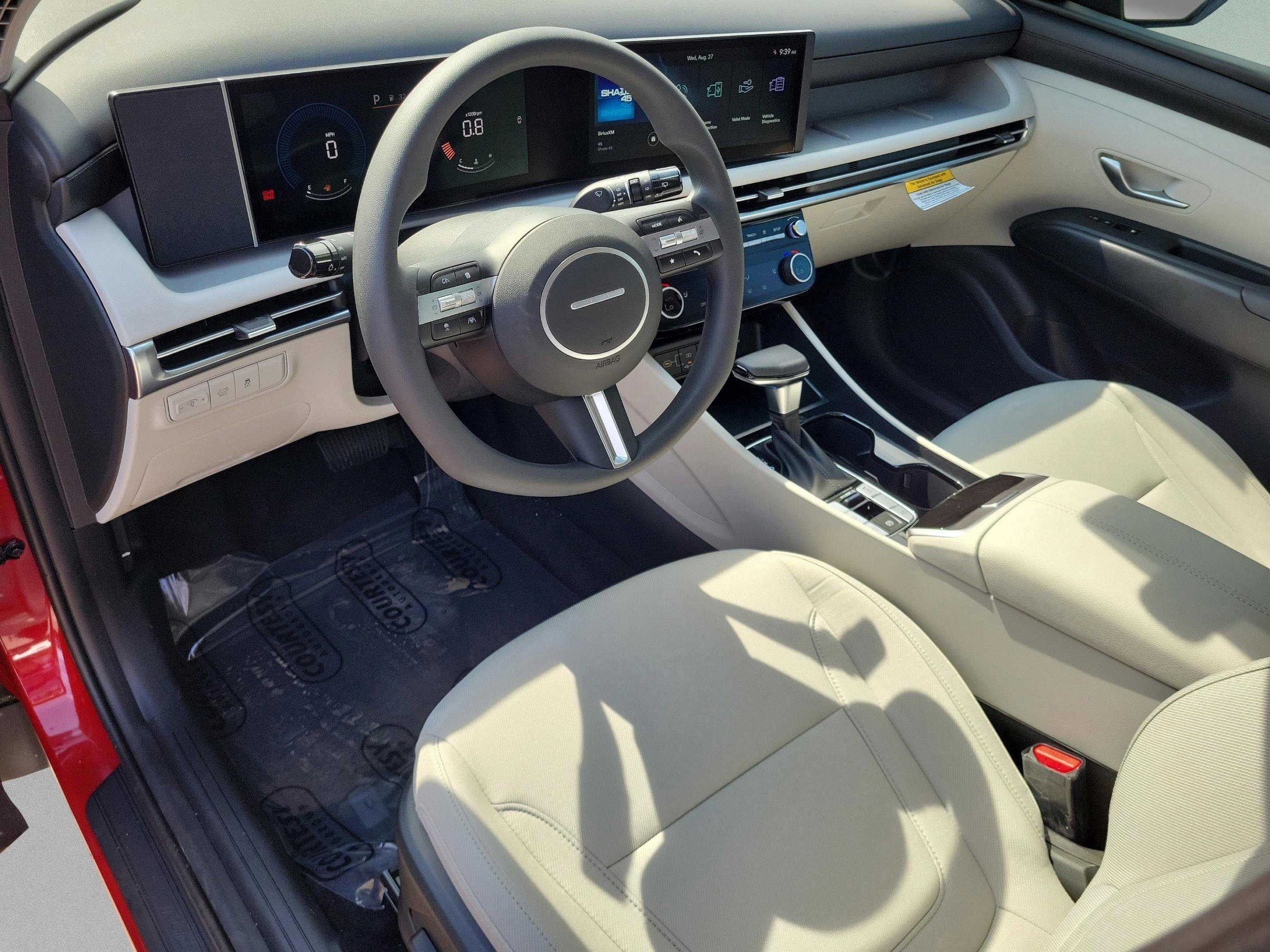 New 2026 Hyundai Tucson SEL image 11