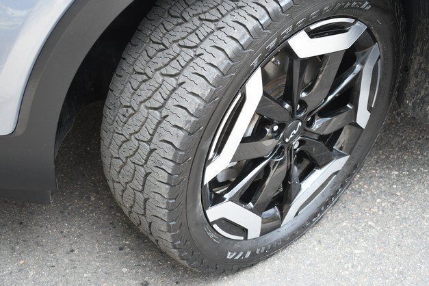 Used 2023 Kia Telluride S w/ S Sunroof Package AWD/4WD image 11