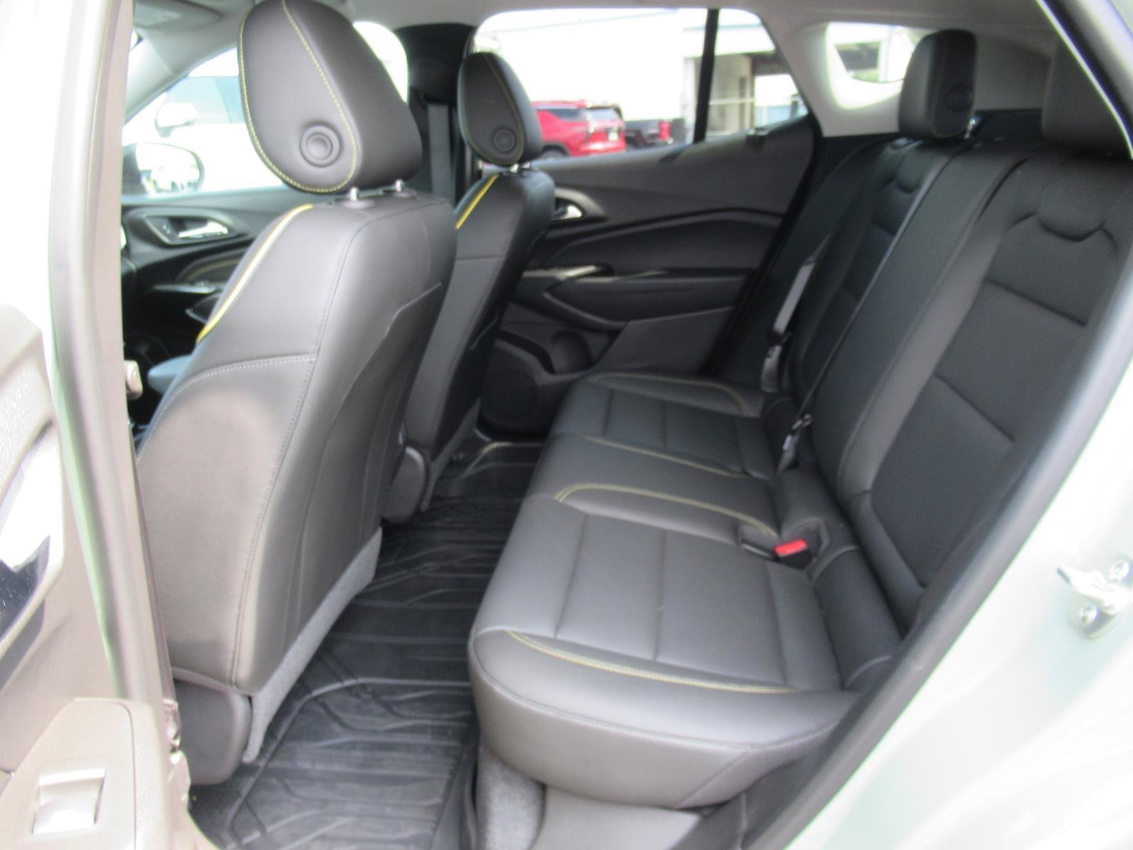 Certified 2024 Chevrolet Trax ACTIV w/ Driver Confidence Package FWD image 35