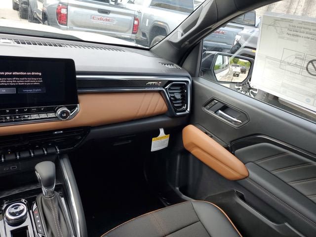 New 2026 GMC Canyon AT4 AWD/4WD image 15