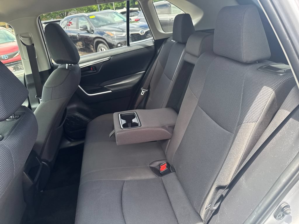 Used 2019 Toyota RAV4 LE w/ All Weather Liner Package AWD/4WD image 33