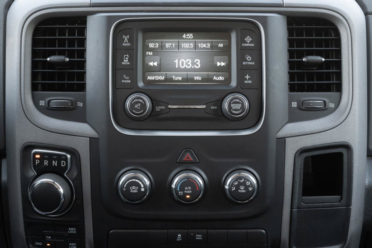Used 2017 RAM 1500 Express AWD/4WD image 23