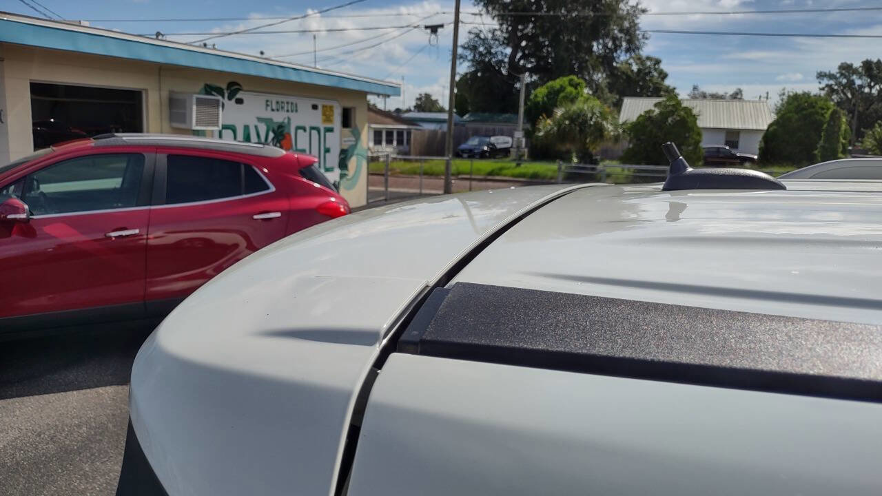 Used 2017 Nissan Pathfinder S image 39