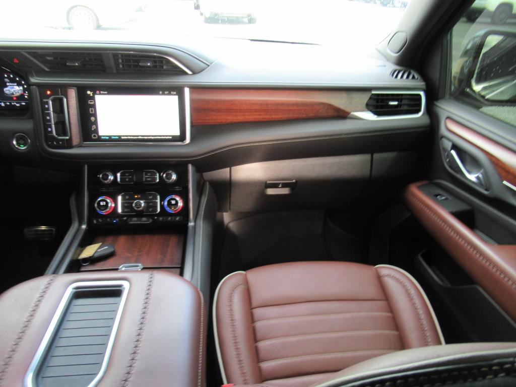 Used 2024 GMC Yukon XL Denali Ultimate image 13