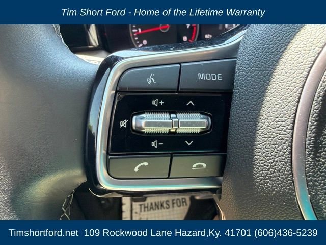 Used 2023 Kia Sorento S w/ Panoramic Sunroof Package AWD/4WD image 16