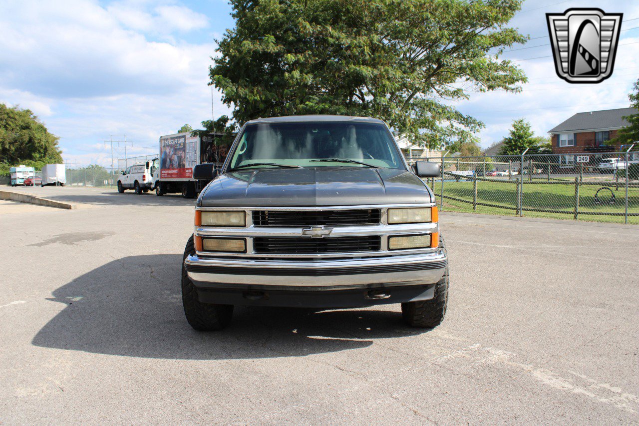 Used 1999 Chevrolet Tahoe Z71 w/ Preferred Equipment Group image 25