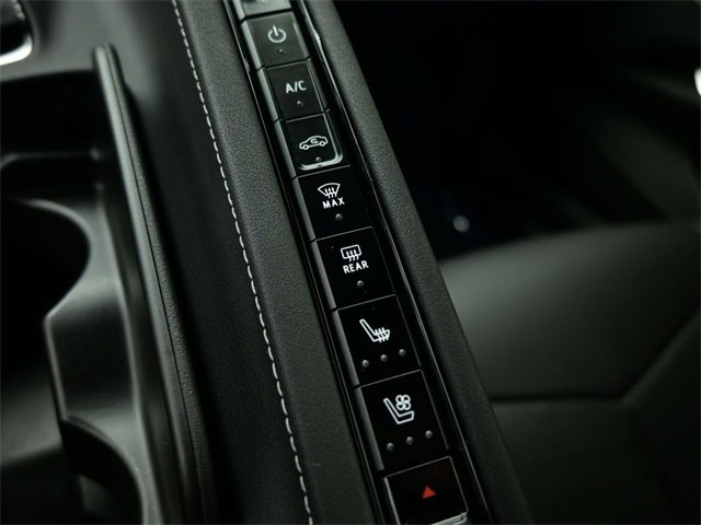 Used 2022 Chevrolet Corvette Stingray Preferred Cpe w/ Battery Protection Package image 21