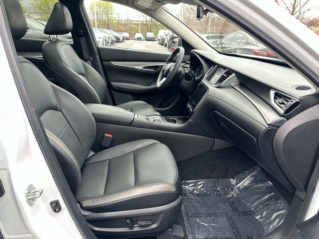 Certified 2023 INFINITI QX50 Luxe image 37