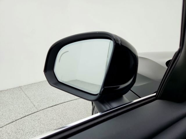 Certified 2023 Volvo XC40 B5 Plus w/ Protection Package Premier image 19