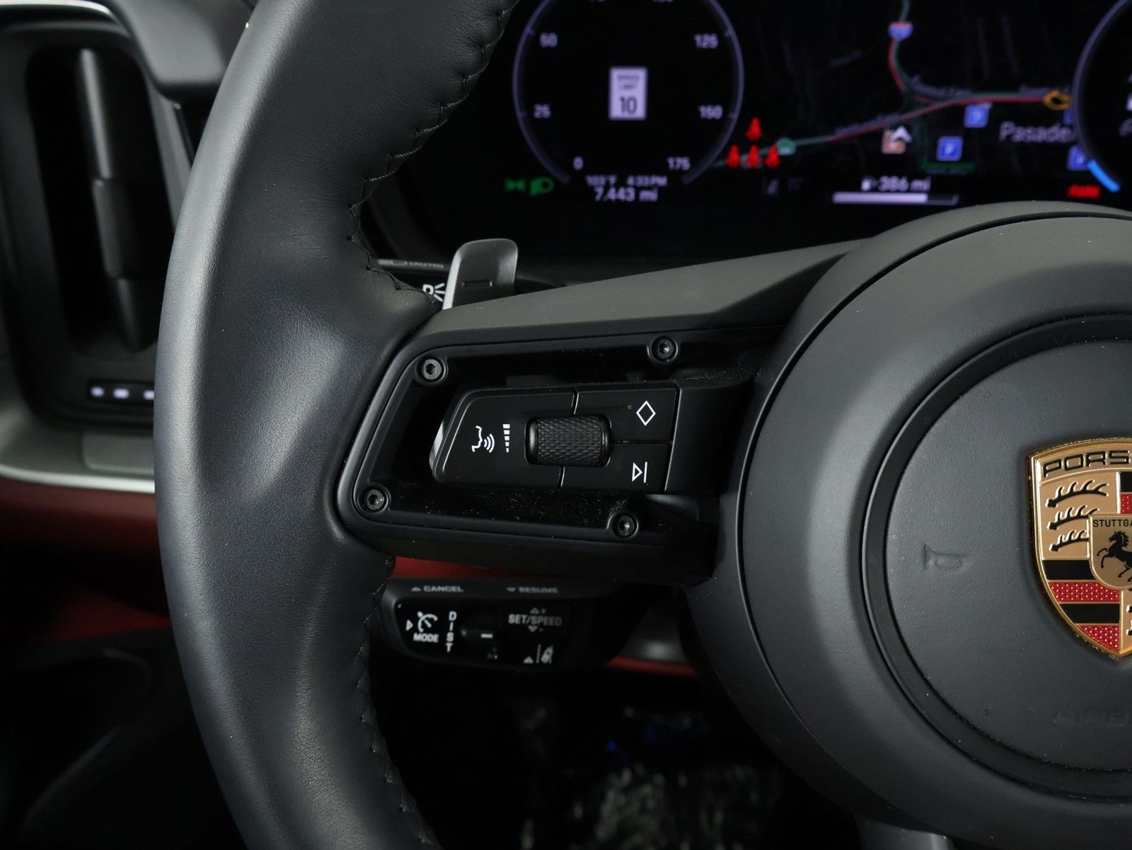Certified 2026 Porsche Cayenne Coupe AWD/4WD image 14