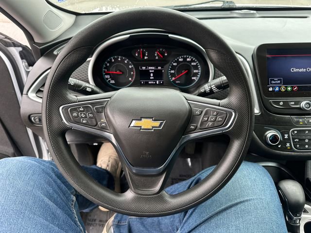 Used 2024 Chevrolet Malibu LT FWD image 31