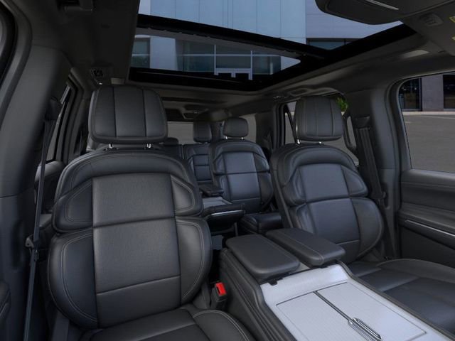 New 2025 Lincoln Navigator L Reserve w/ Jet Appearance Package image 32
