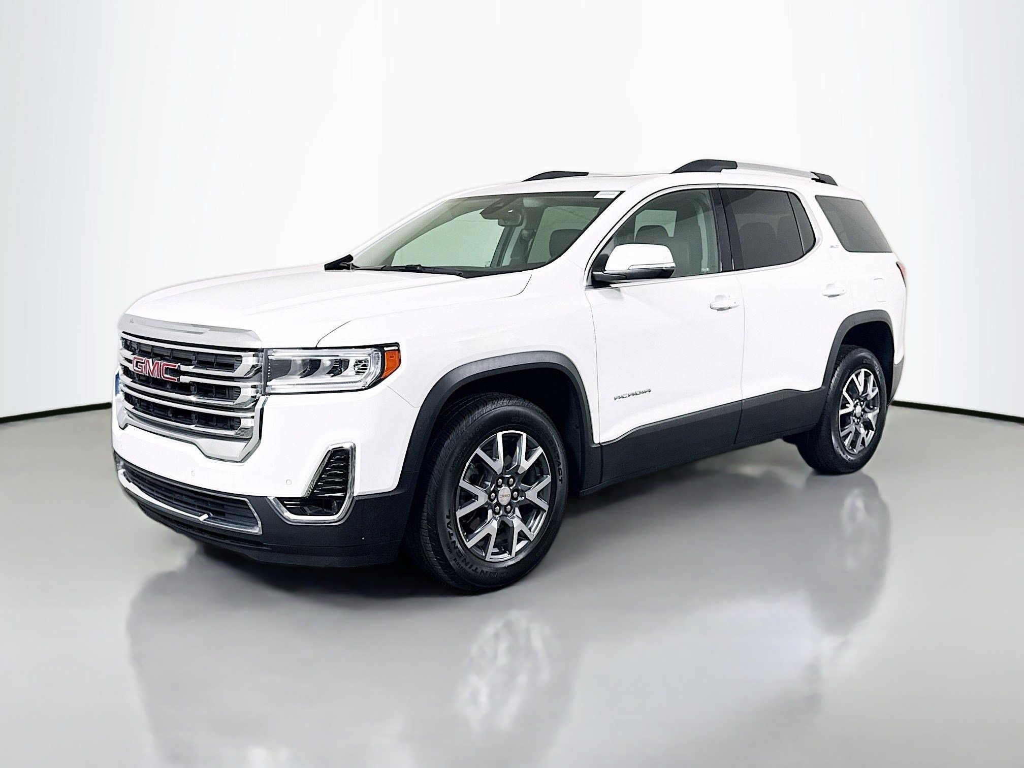 Used 2023 GMC Acadia SLT w/ Preferred Package FWD image 4