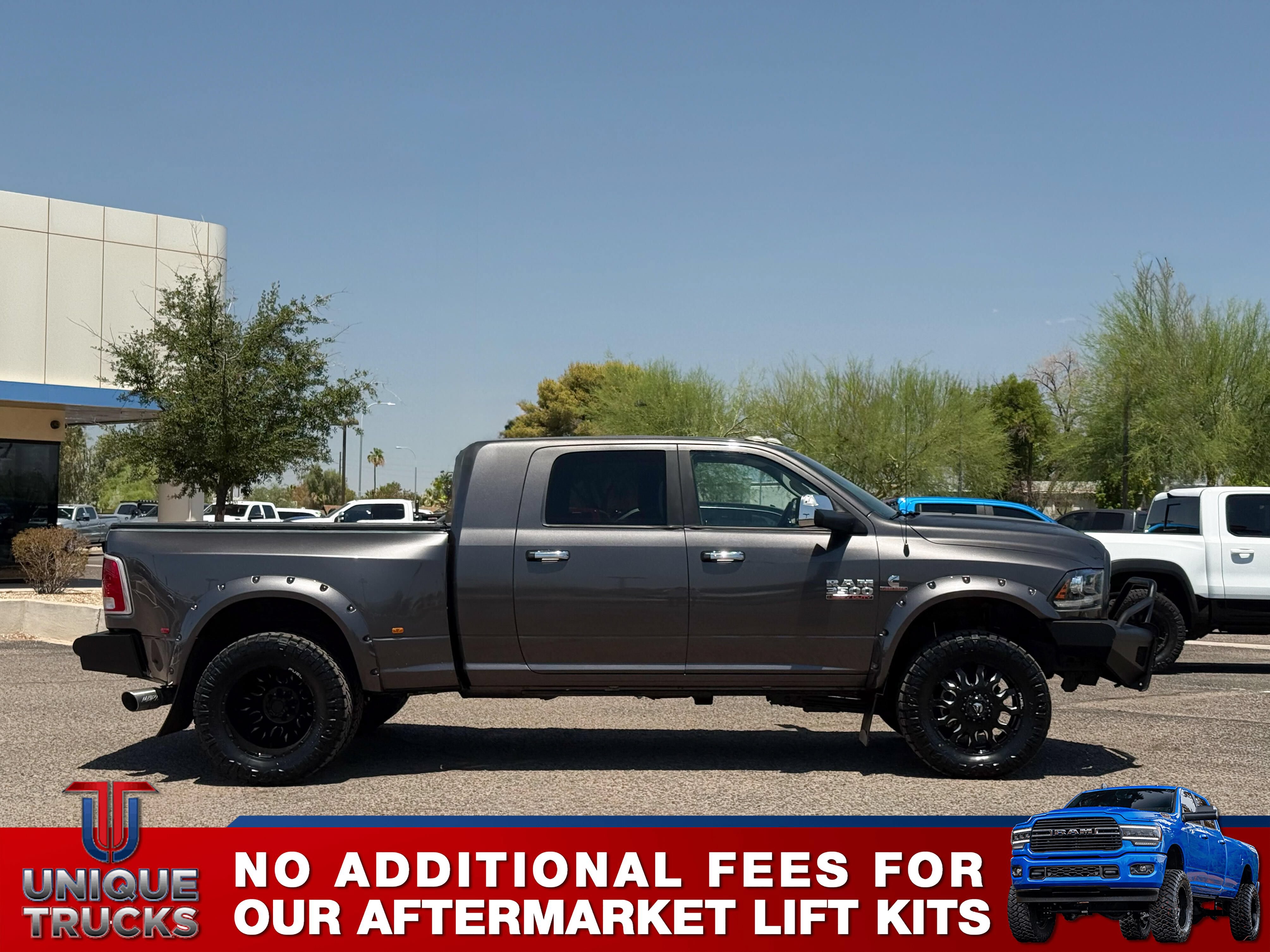 Used 2018 RAM 3500 Laramie w/ Cold Weather Group AWD/4WD image 4