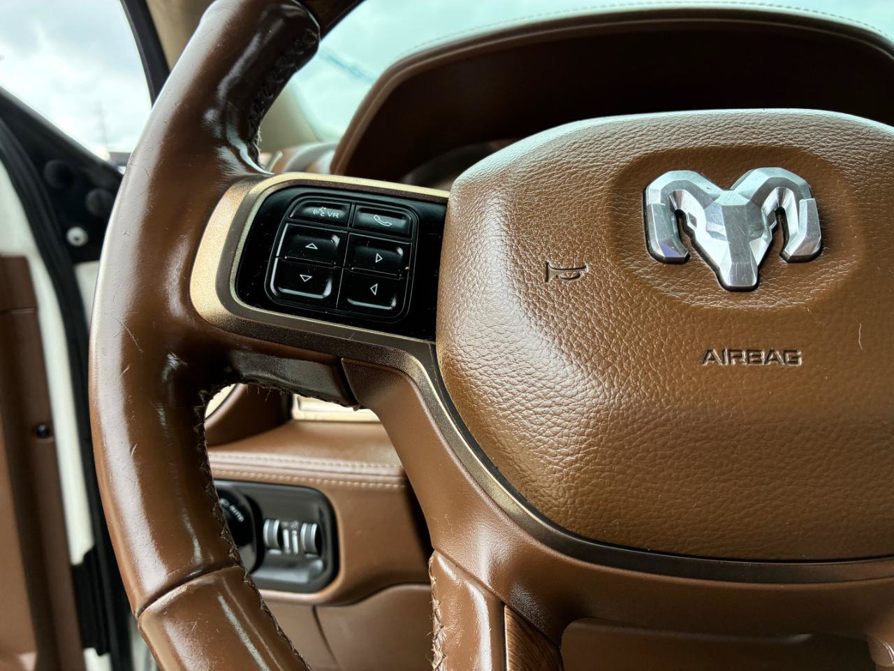 Used 2019 RAM 3500 Limited AWD/4WD image 29