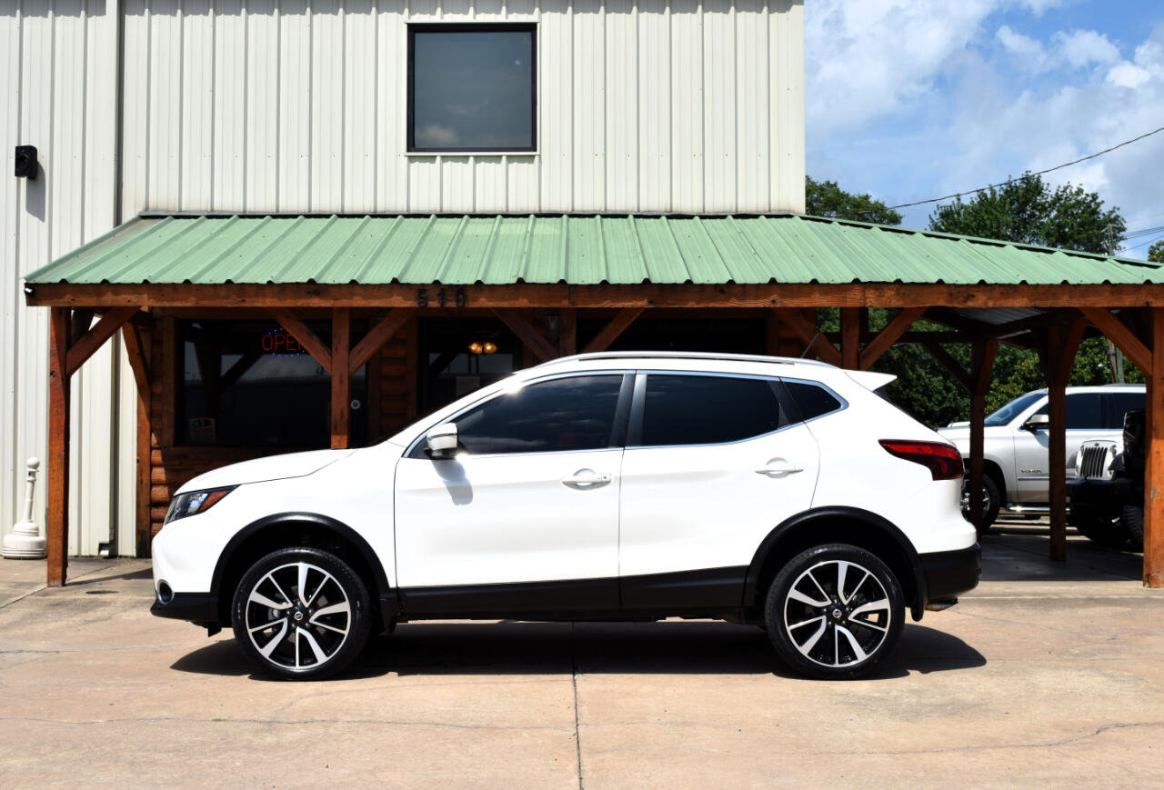 Used 2019 Nissan Rogue Sport SL image 2