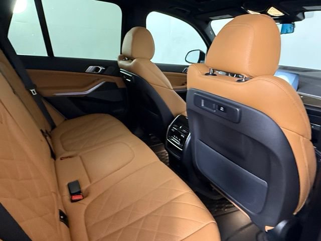 Used 2023 BMW X5 xDrive40i w/ M Sport Package AWD/4WD image 36