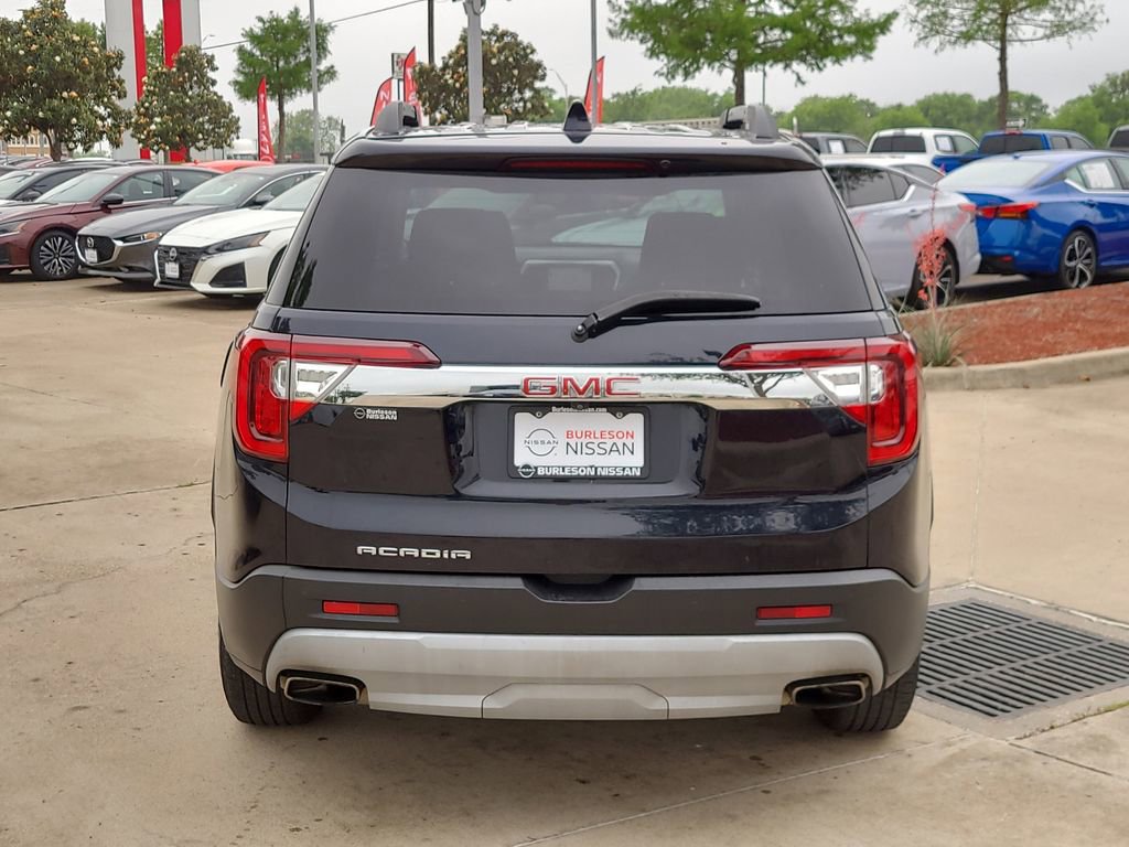 Used 2021 GMC Acadia SLT w/ Preferred Package FWD image 3