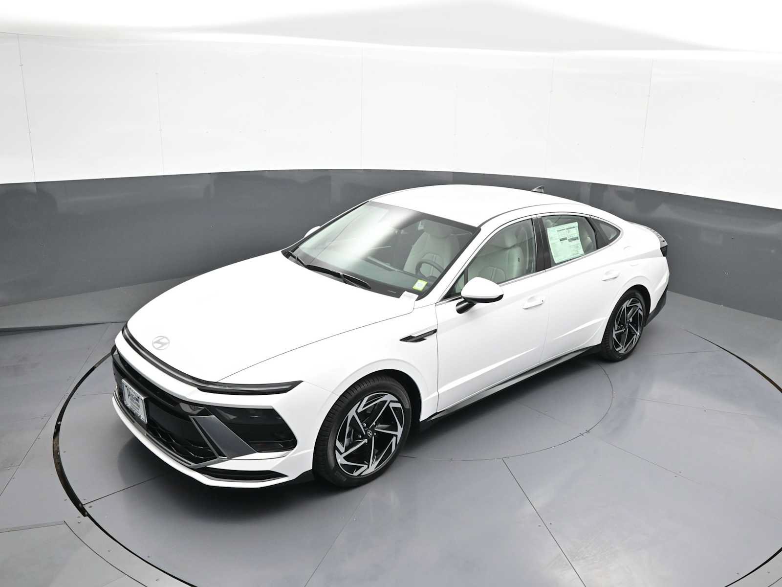 New 2026 Hyundai Sonata SEL FWD image 32