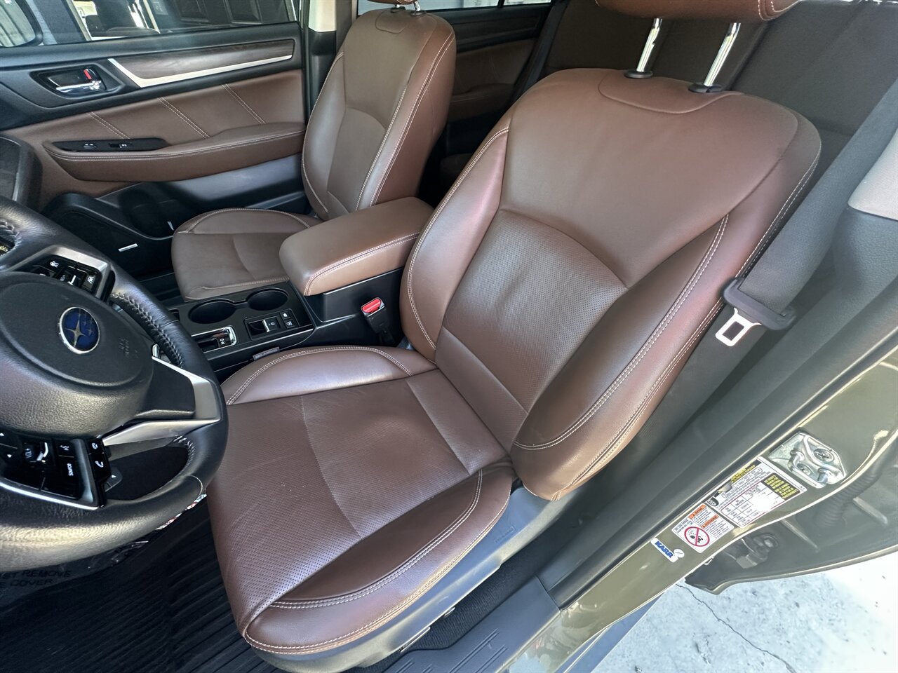 Used 2019 Subaru Outback 2.5i Touring w/ Popular Package #3A AWD/4WD image 17
