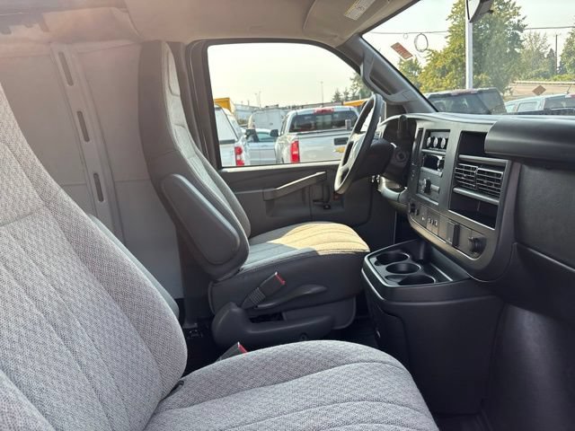 Used 2025 Chevrolet Express 2500 Extended w/ Driver Convenience Package RWD image 10