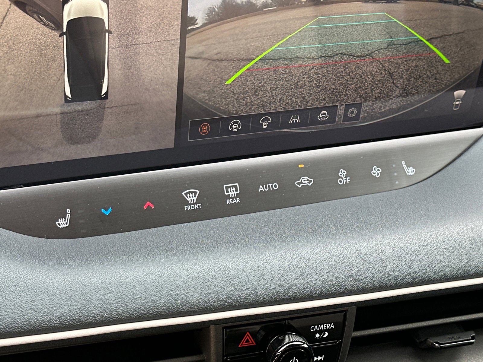 New 2026 Nissan Leaf SV+ w/ Floor Mat Package (SV+) image 31