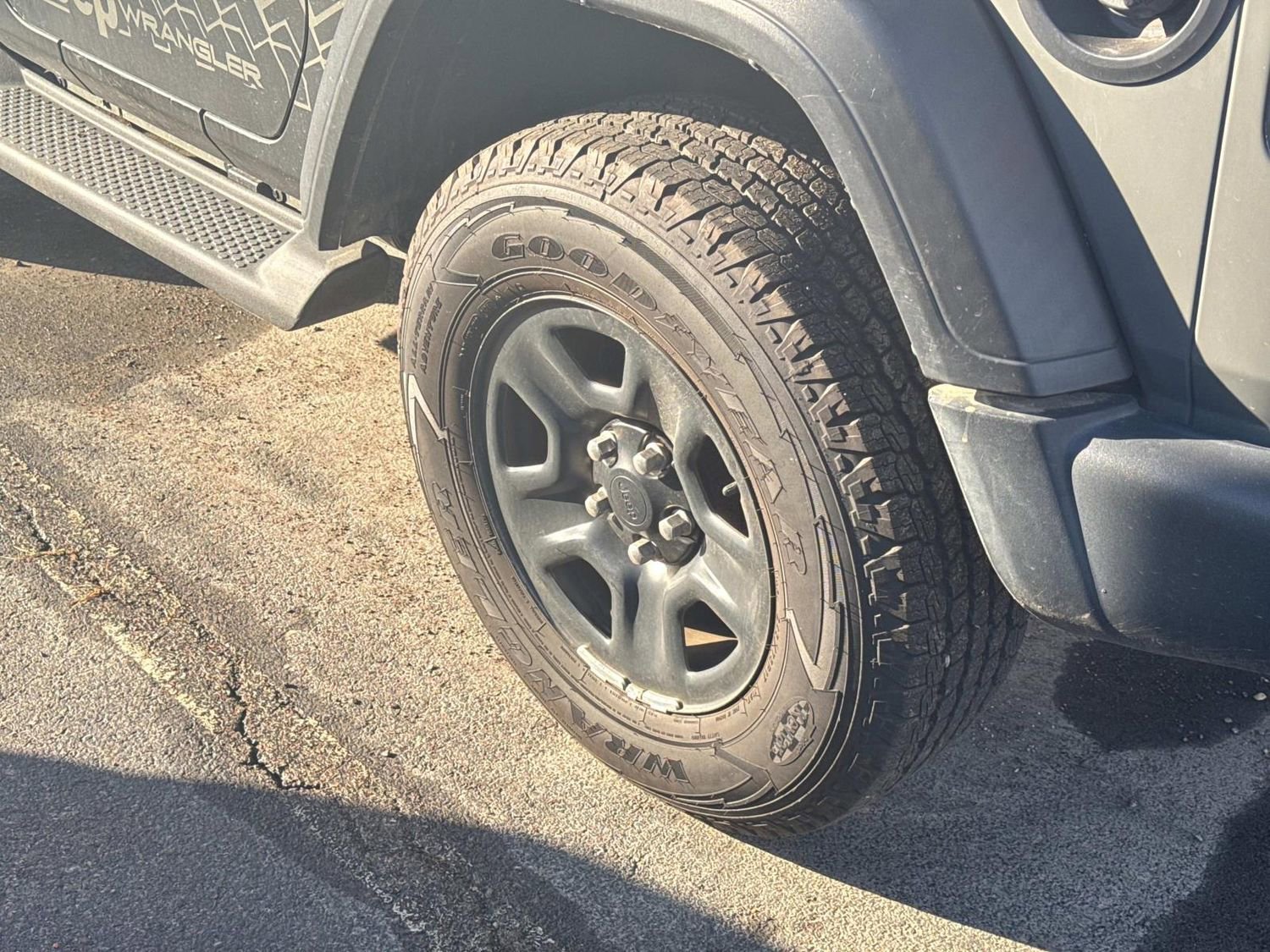 Used 2020 Jeep Wrangler Sport image 11