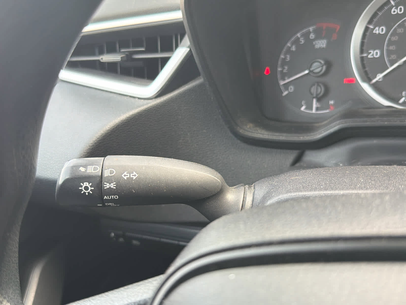 Used 2022 Toyota Corolla LE FWD image 24