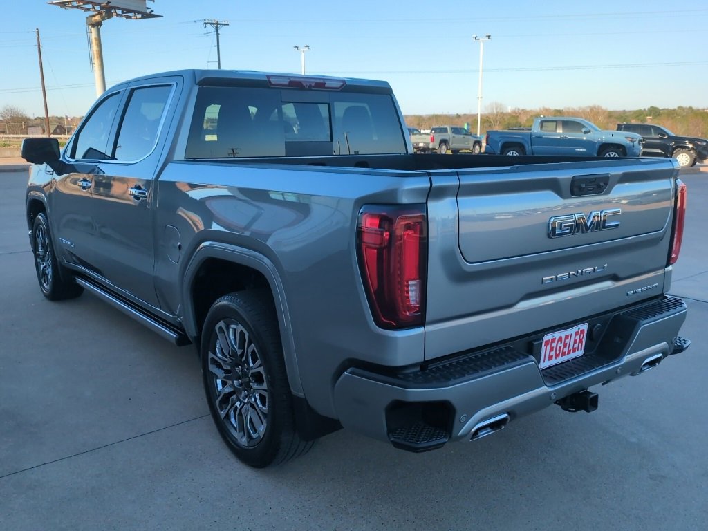 Used 2025 GMC Sierra 1500 Denali Ultimate image 5