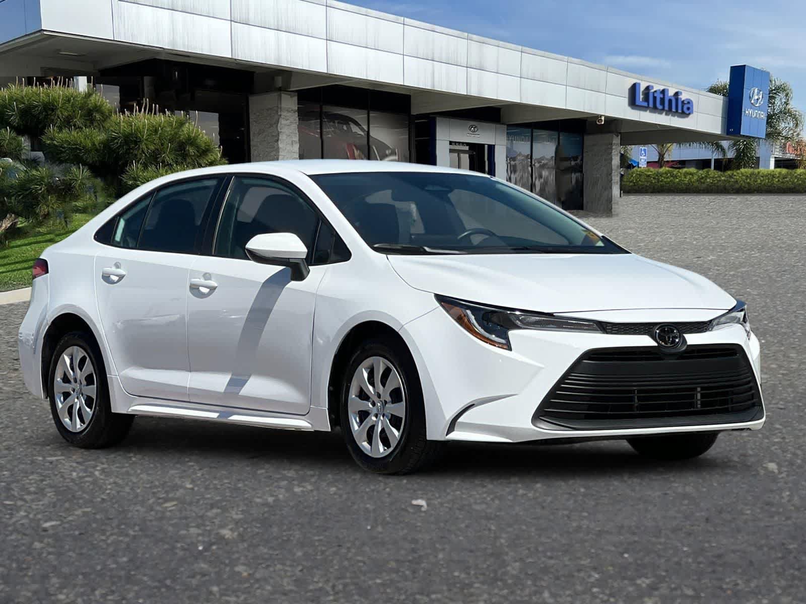 Used 2026 Toyota Corolla LE FWD image 10