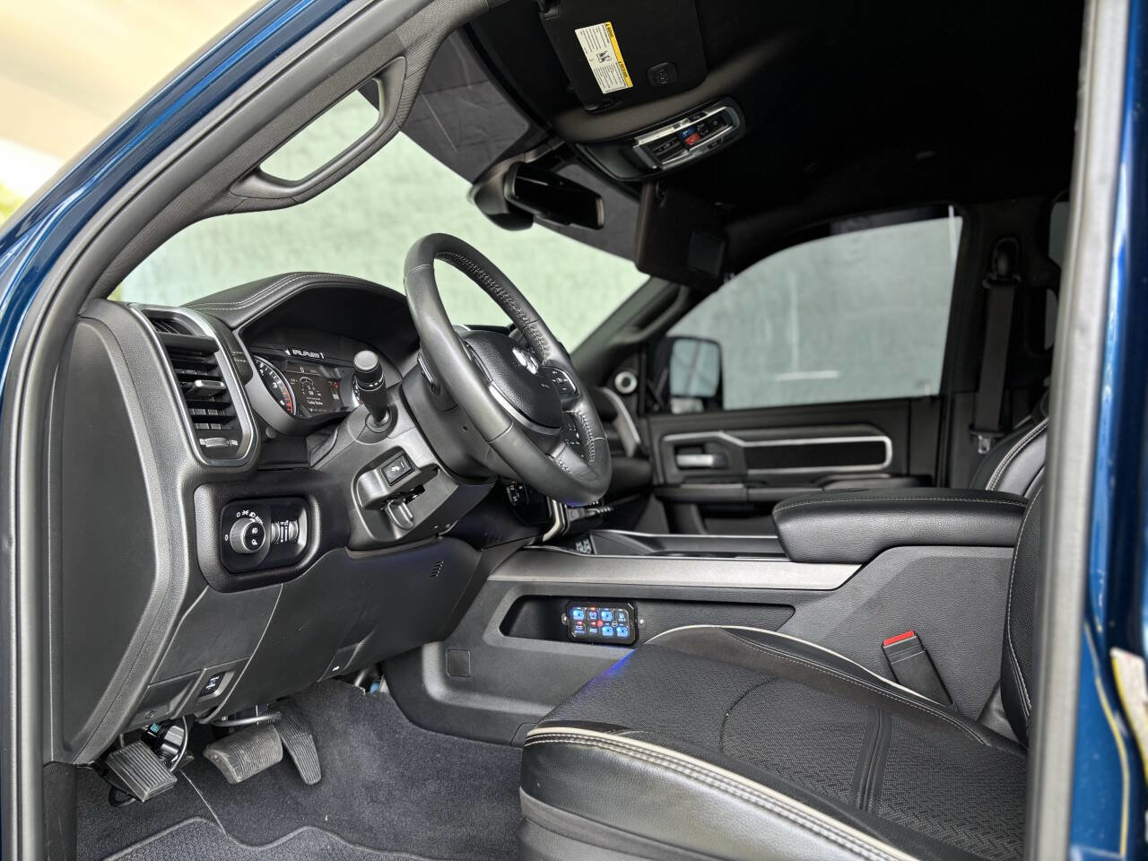 Used 2024 RAM 3500 Laramie w/ Sport Appearance Package image 13