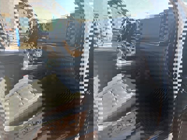 Used 2024 Chevrolet Silverado 2500 LTZ w/ LTZ Plus Package image 14