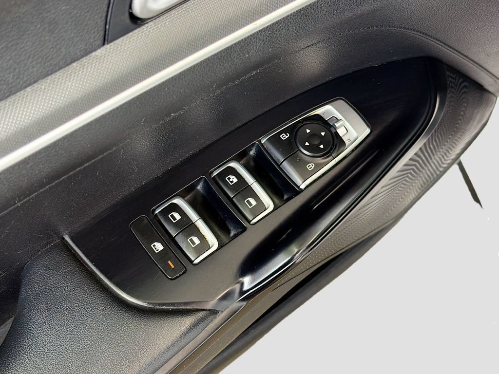 Used 2022 Kia K5 LX FWD image 18