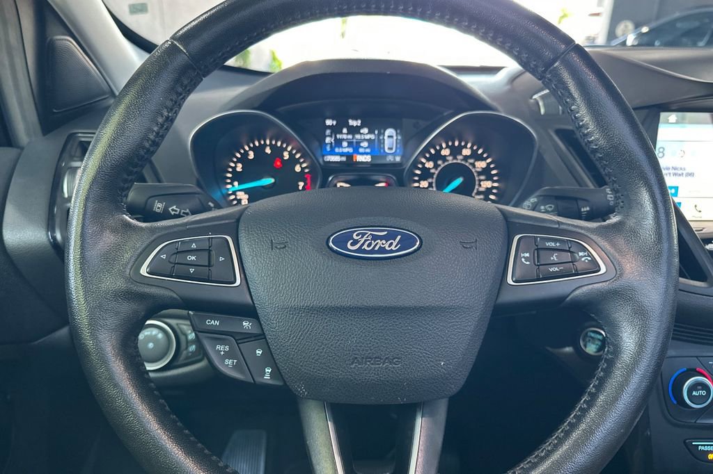 Used 2019 Ford Escape Titanium AWD/4WD image 24
