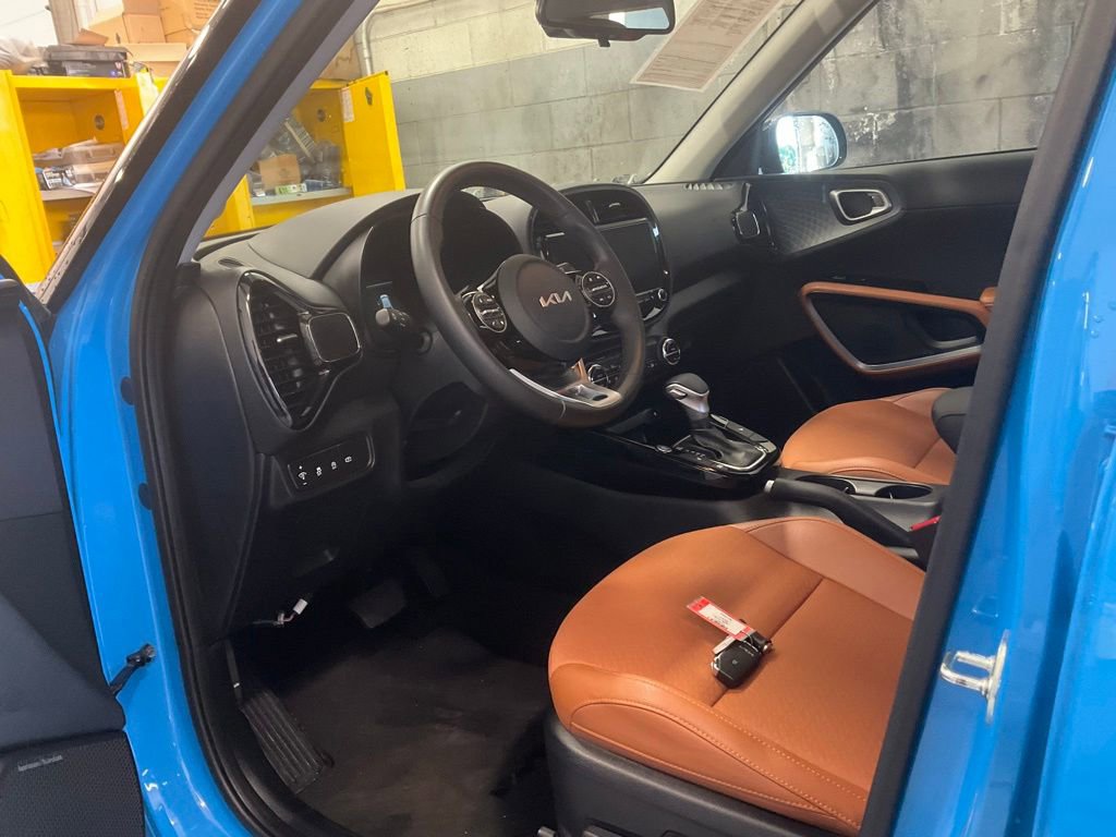 Used 2025 Kia Soul EX FWD image 10
