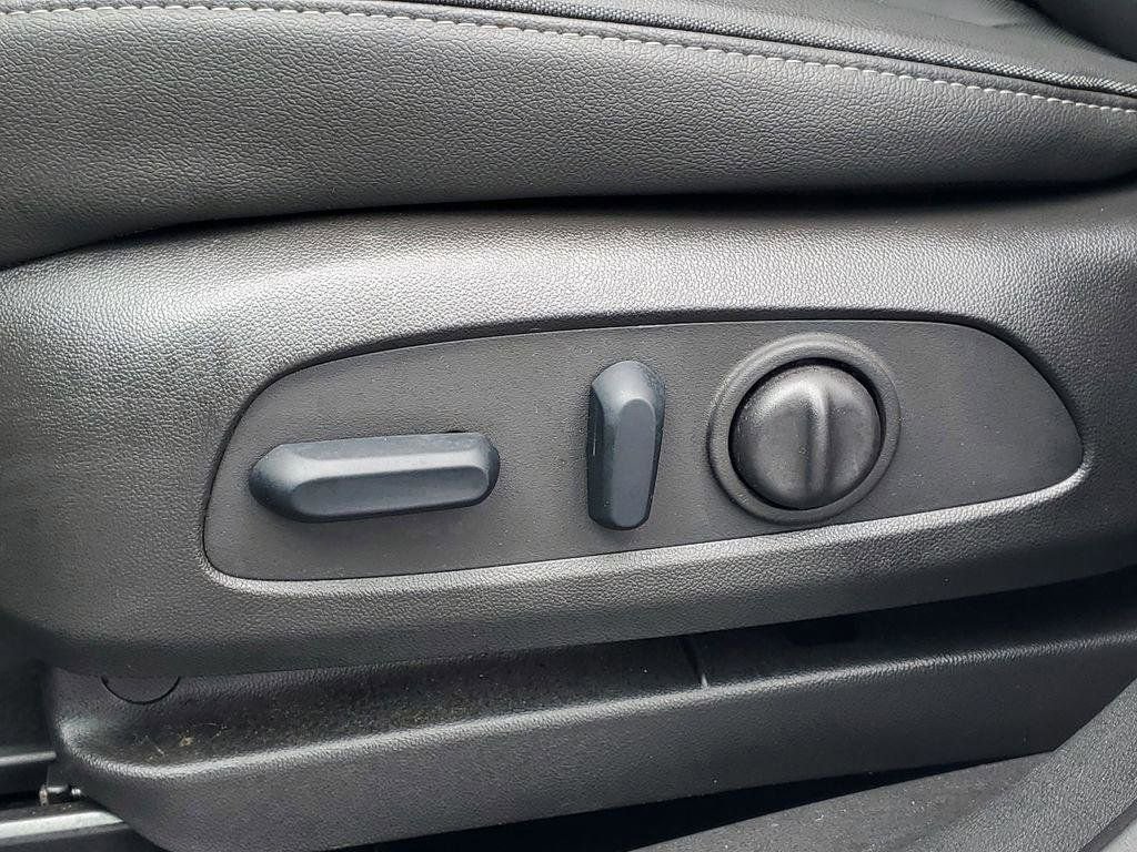 Used 2023 Chevrolet TrailBlazer ACTIV w/ Convenience Package image 6